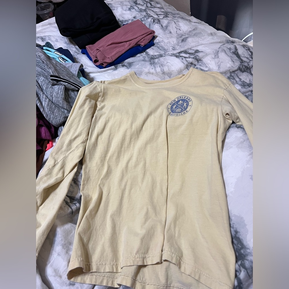 Long sleeve shirt